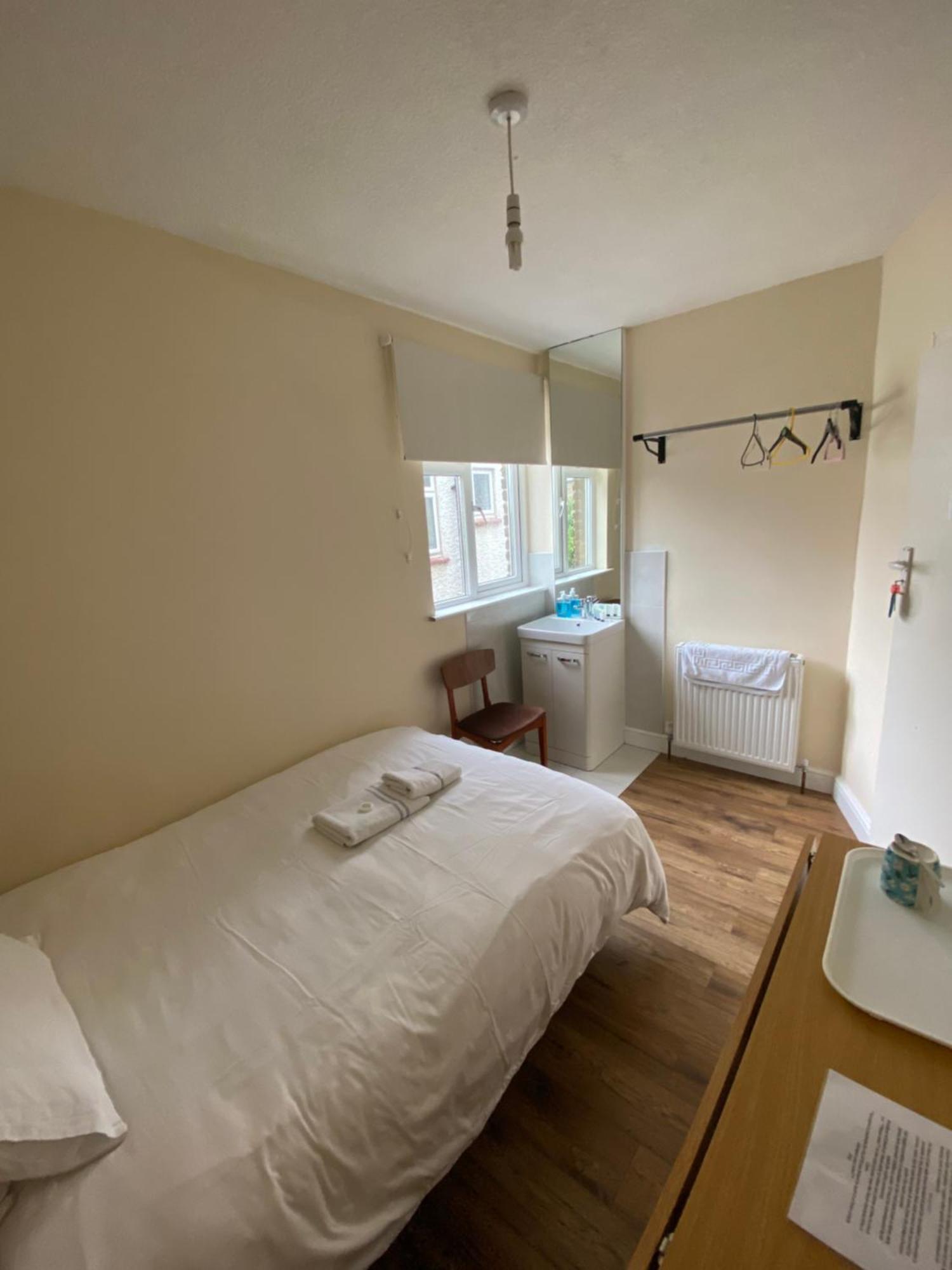 Shenandoah House Guest house
