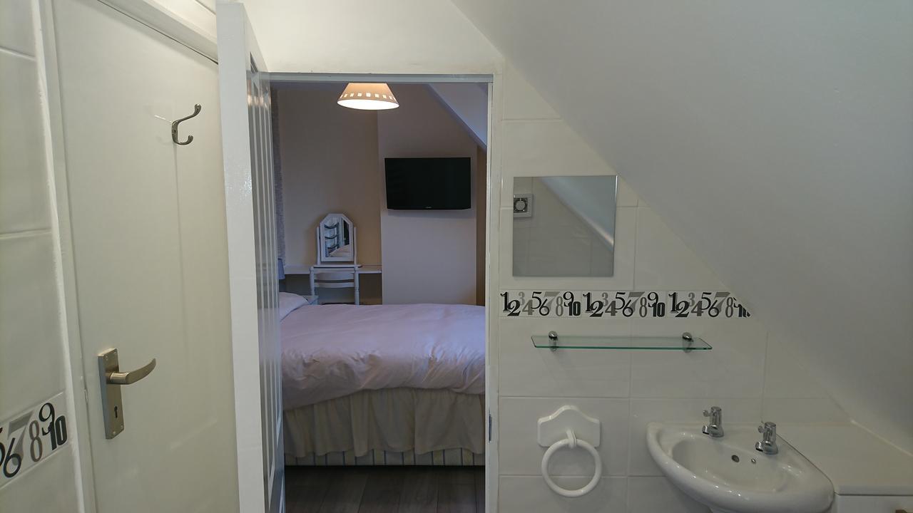 Shenandoah House 2*