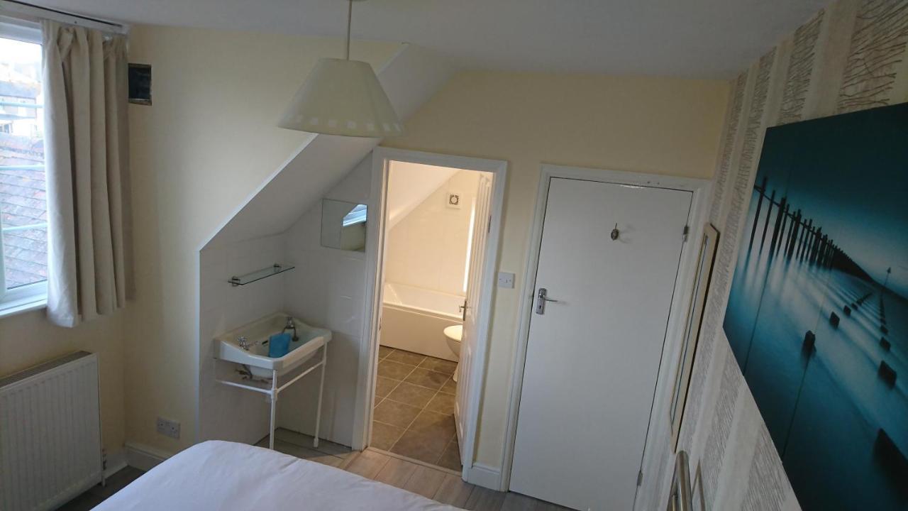 Shenandoah House Guest house